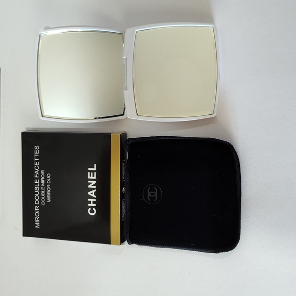 Chic CC GWP Black and White Tote Bag - Picture 7 of 7